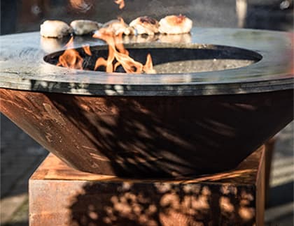 Discover an extraordinary BBQ experience together at AHL